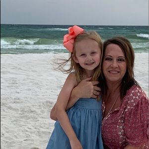 Meet your Posher, Debra